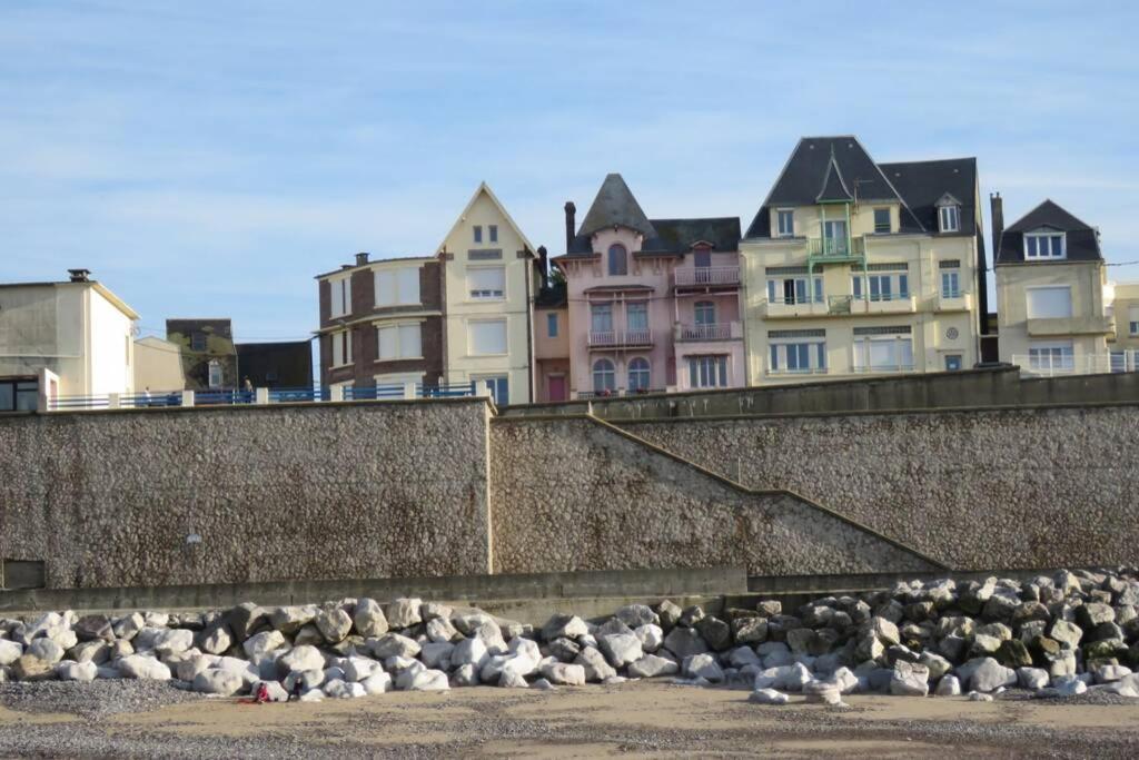Bagatelle Vue Mer, A 2mn A Pied De La Et Du Centre Apartment